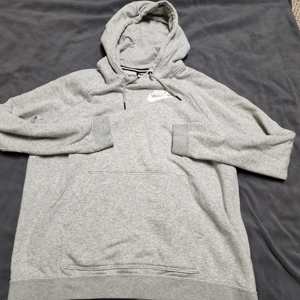 Nike pullover sweatshirt hoodie light gray